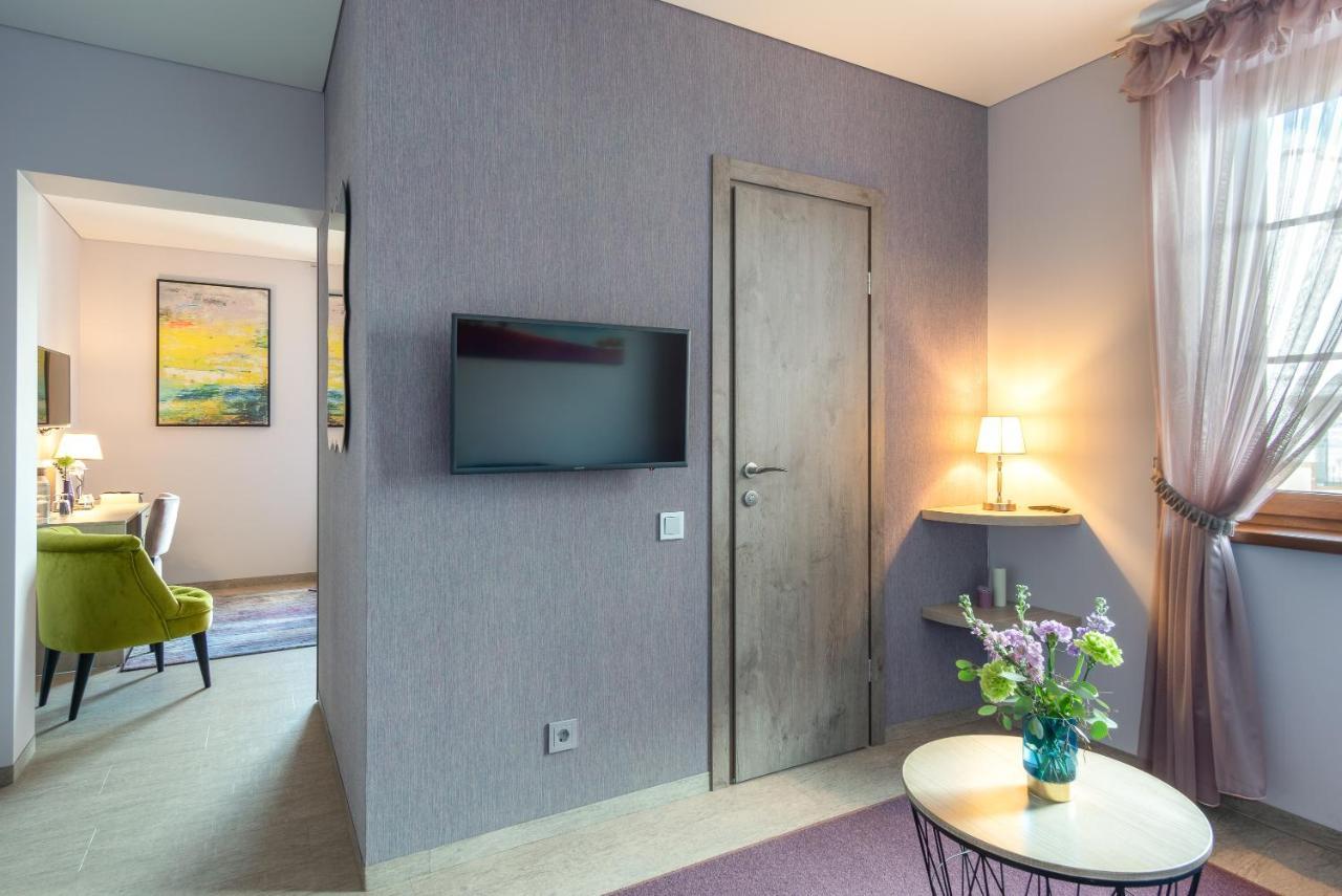 Lavender Inn Guest House Viesvenai Esterno foto
